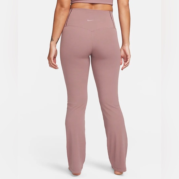 Women’s Nike Yoga Dri-Fit Luxe Tight Fit Flared Pants Size S (4-6) Smokey Mauve - Picture 2 of 6
